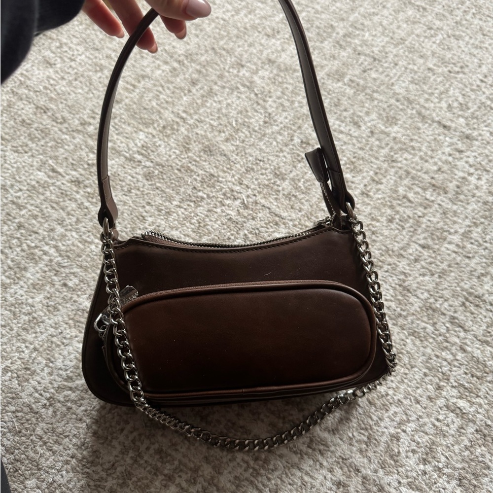 Elegant Brown Leather Shoulder Bag